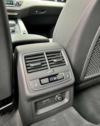 Audi A4 cena 199900 przebieg: 25500, rok produkcji 2023 z Ożarów małe 562